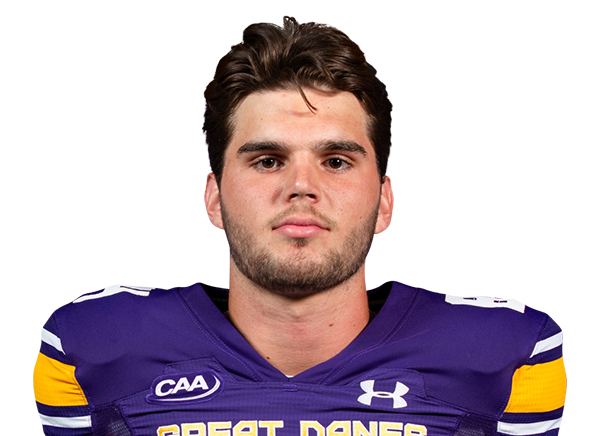 Carter Moses headshot