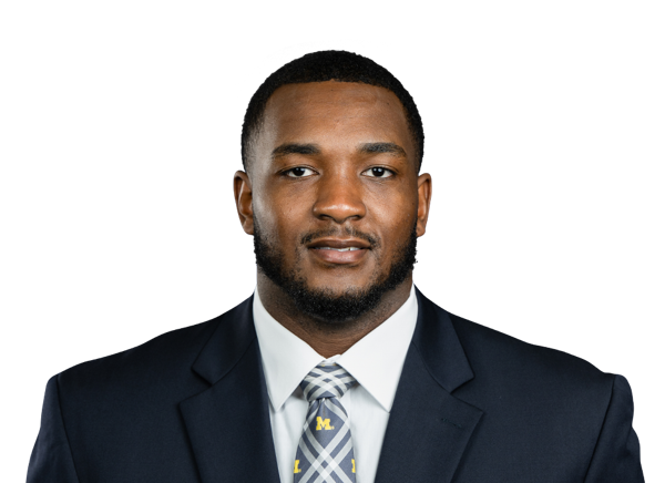 Derrick Moore headshot